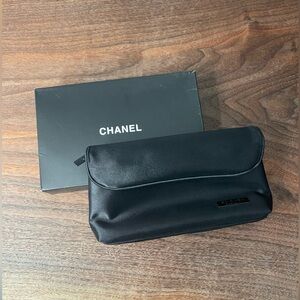 CHANEL PARFUMS BLACK SATEEN COSMETIC BAG New in box! 📦